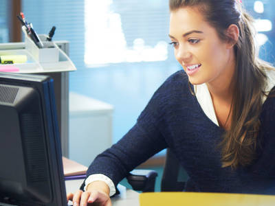 Woman on Computer 800x800