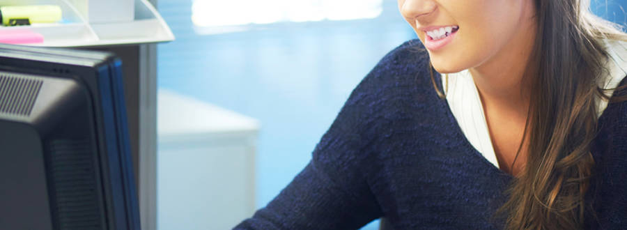 Woman on Computer 800x800